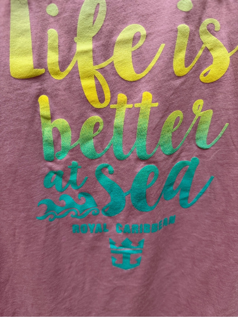 Royal Caribbean "Life is Better at Sea" Pink Graphic Tee Size Small🚢